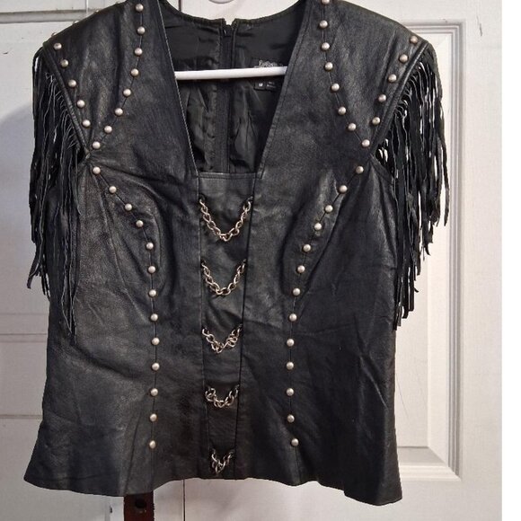 Black Leather Vest With Fringe Chain Accents & Pearl Studs Medium Leather Galler - Picture 1 of 9